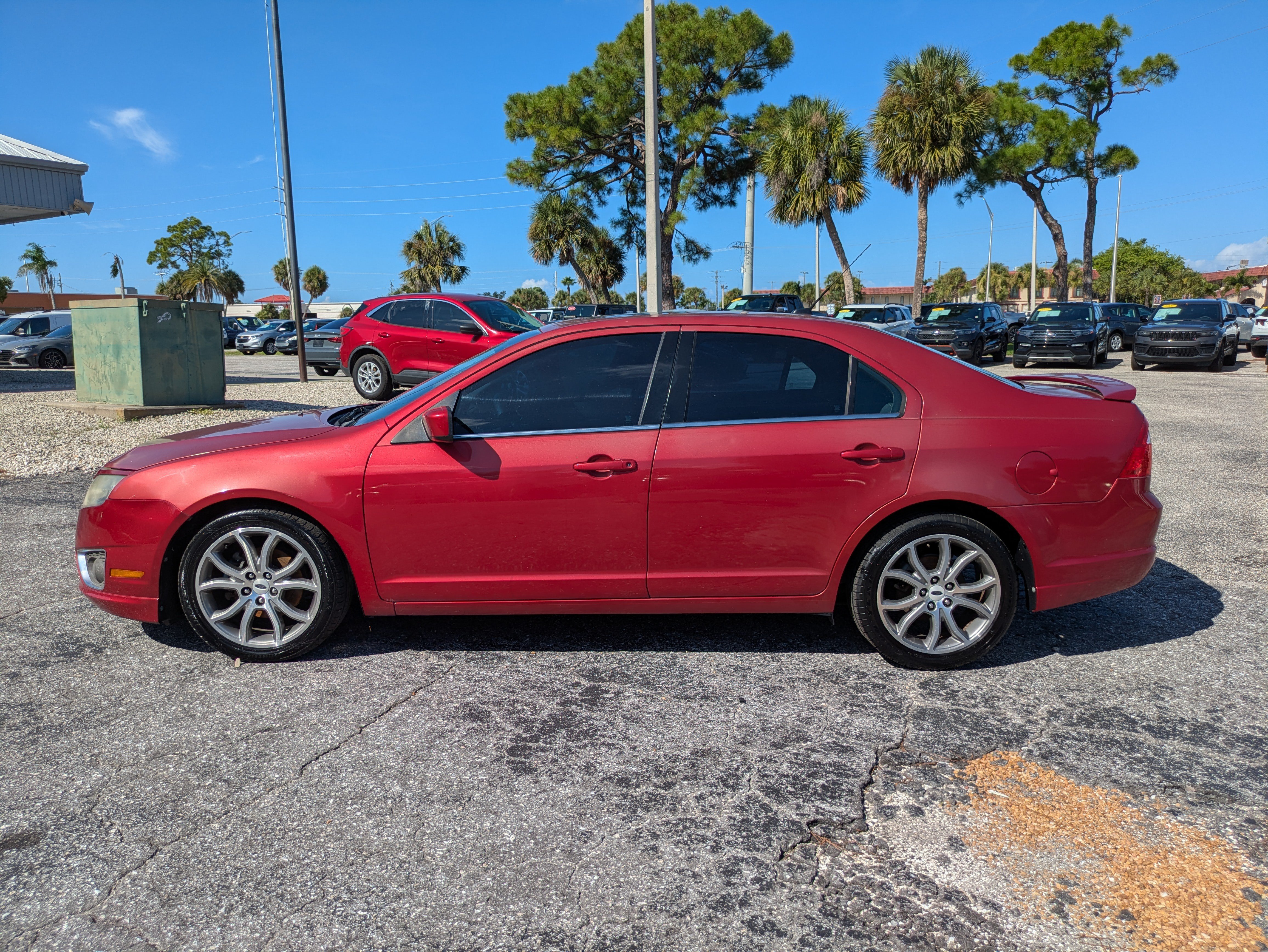 Used 2010 Ford Fusion SE FWD image 7