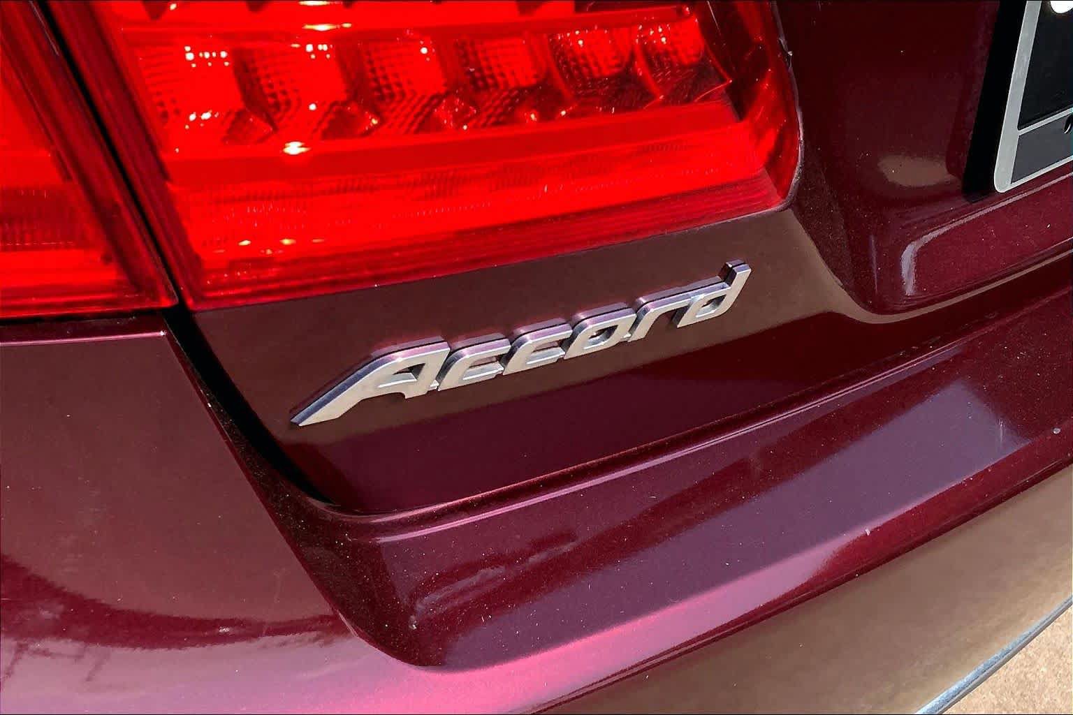 Used 2015 Honda Accord EX-L image 9