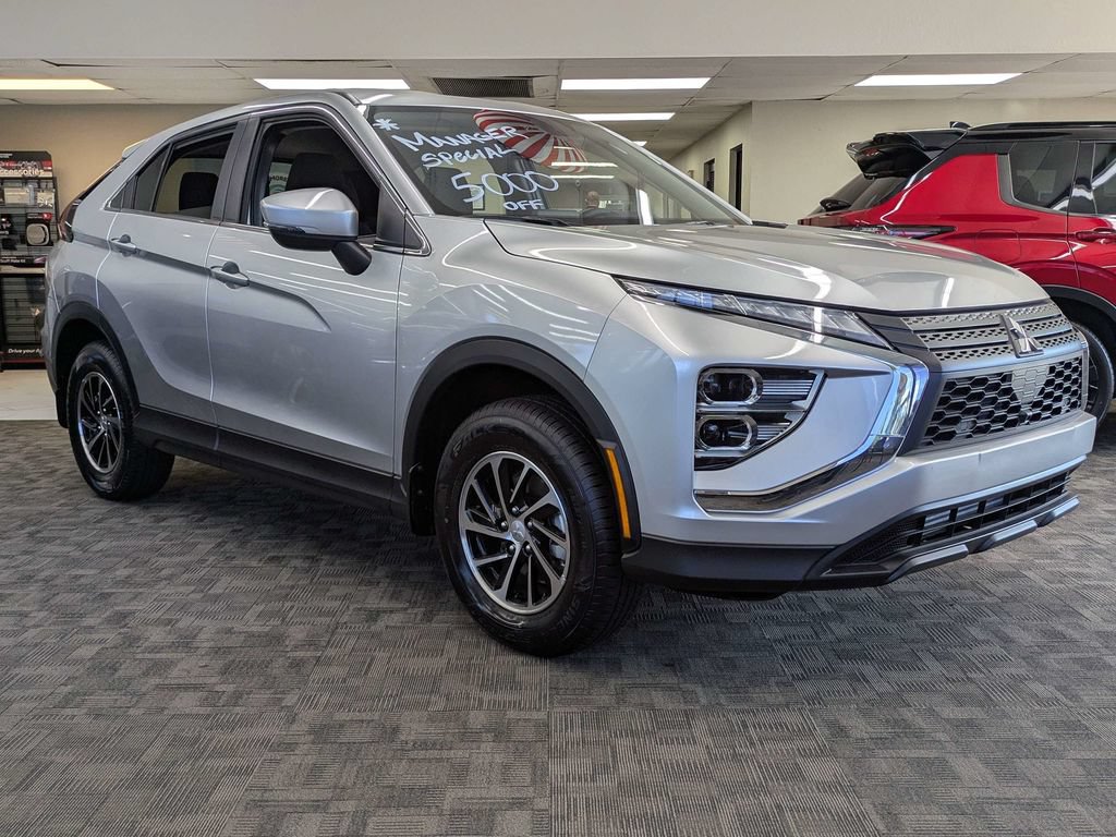 Used 2026 Mitsubishi Eclipse Cross ES AWD/4WD image 2