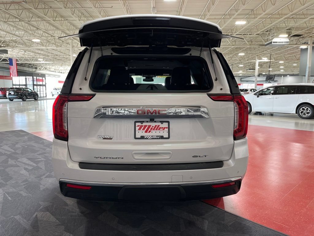 Certified 2024 GMC Yukon XL SLT AWD/4WD image 5