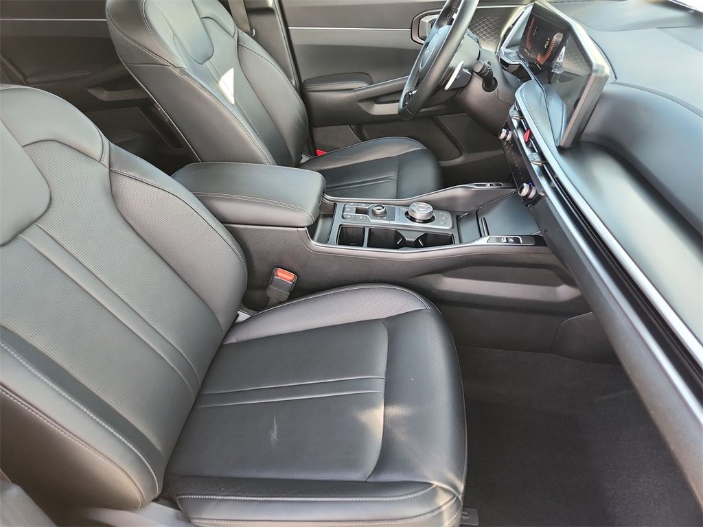 Used 2025 Kia Sorento EX image 22