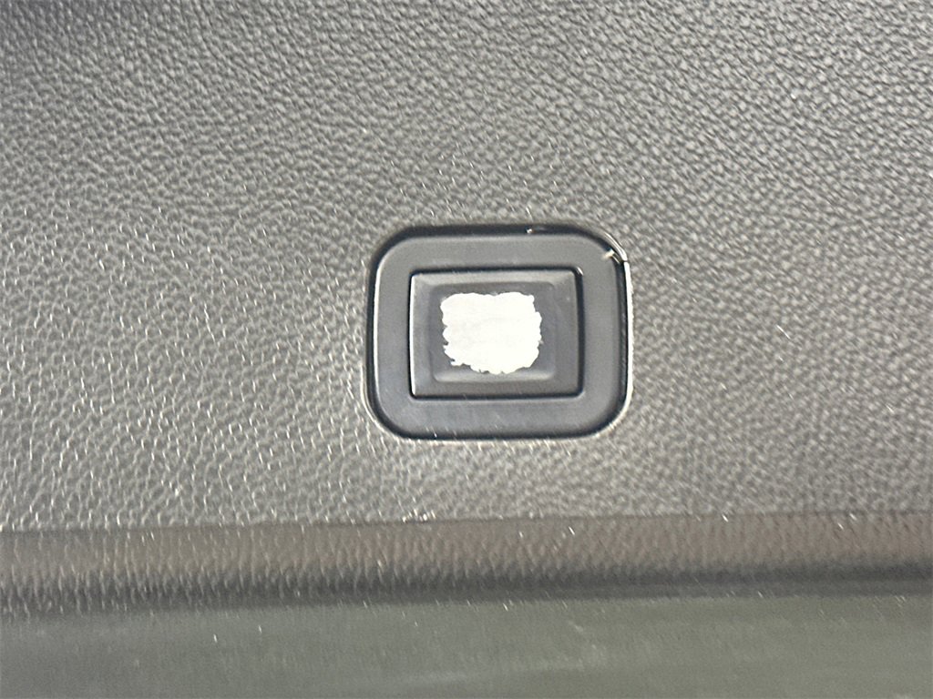 Used 2014 Cadillac SRX Performance w/ Driver Awareness Package image 19