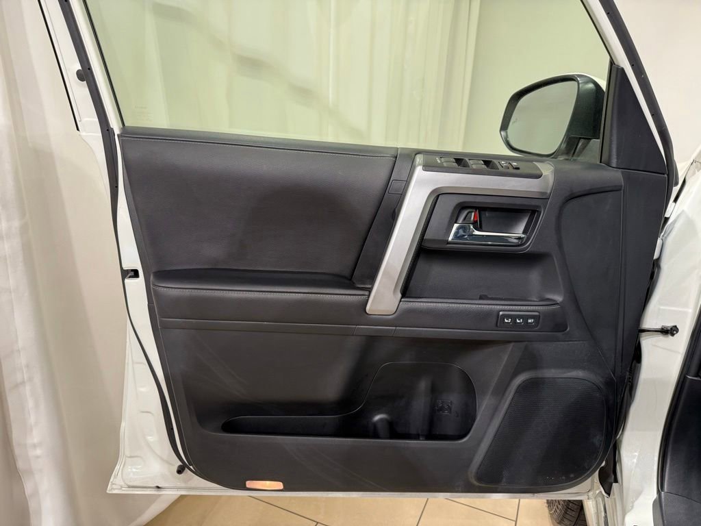 Certified 2022 Toyota 4Runner Limited AWD/4WD image 15