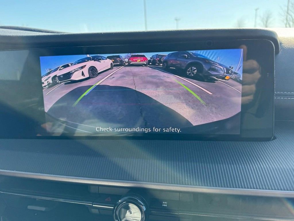Used 2025 Nissan Murano SV AWD/4WD image 19