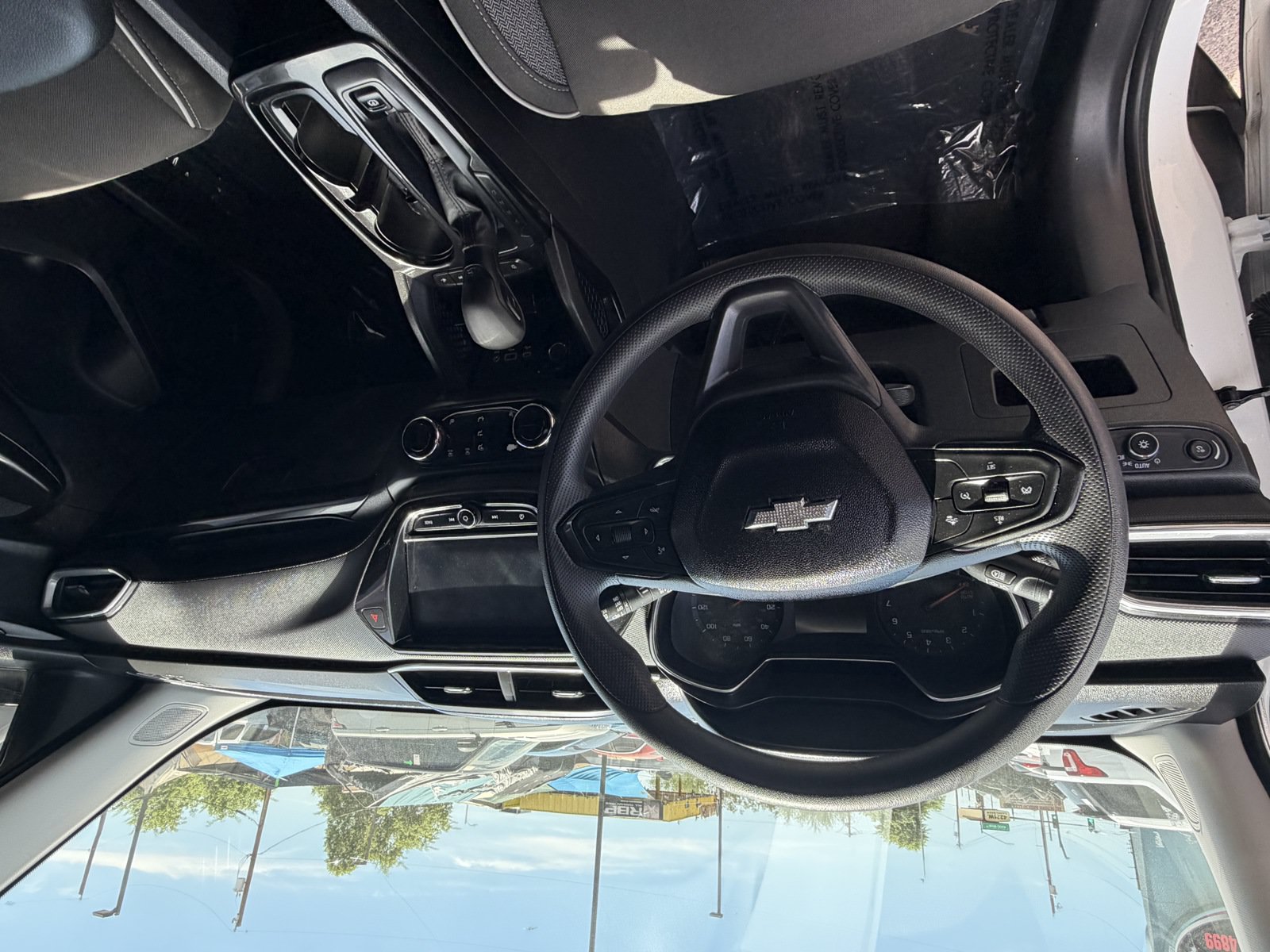 Used 2021 Chevrolet TrailBlazer LT w/ Convenience Package FWD image 5