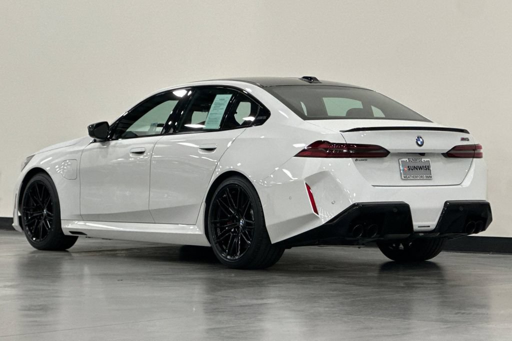 Used 2025 BMW M5 w/ Carbon Package AWD/4WD image 6
