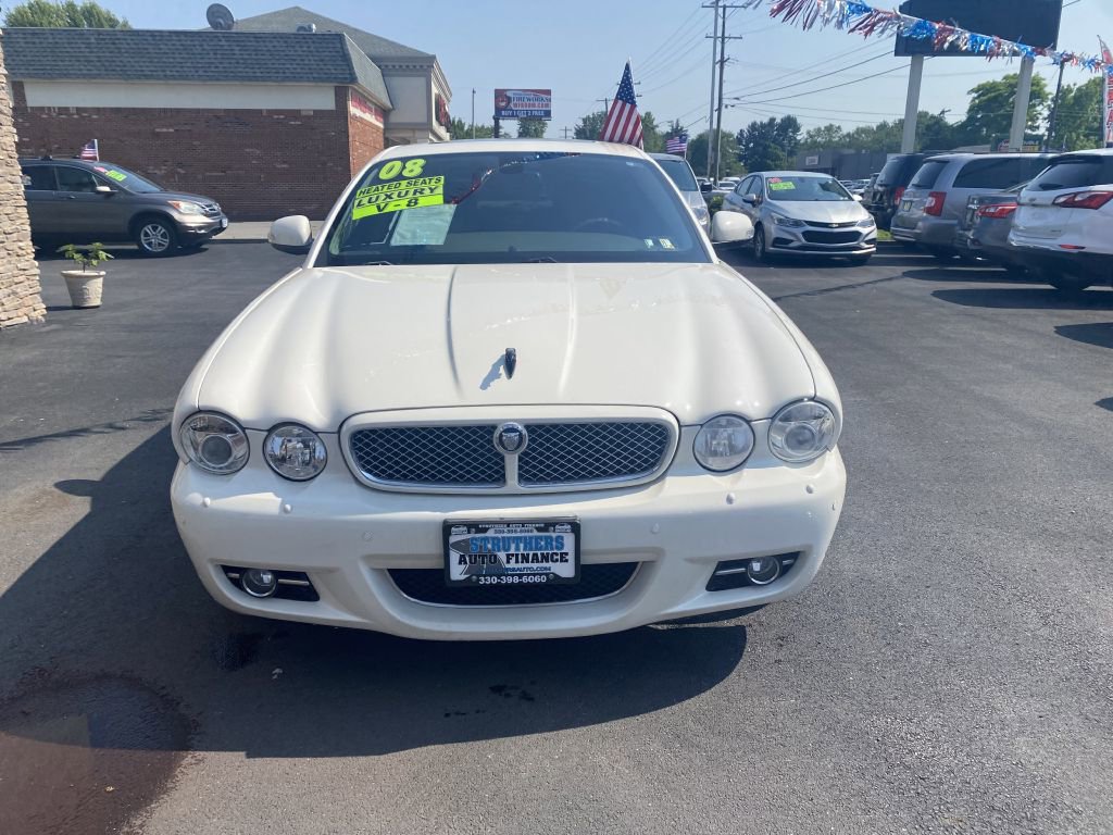 Used 2008 Jaguar XJ8 image 2