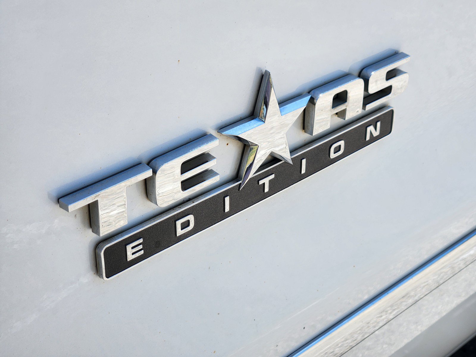 Used 2018 Chevrolet Silverado 1500 LTZ w/ Texas Edition AWD/4WD image 27