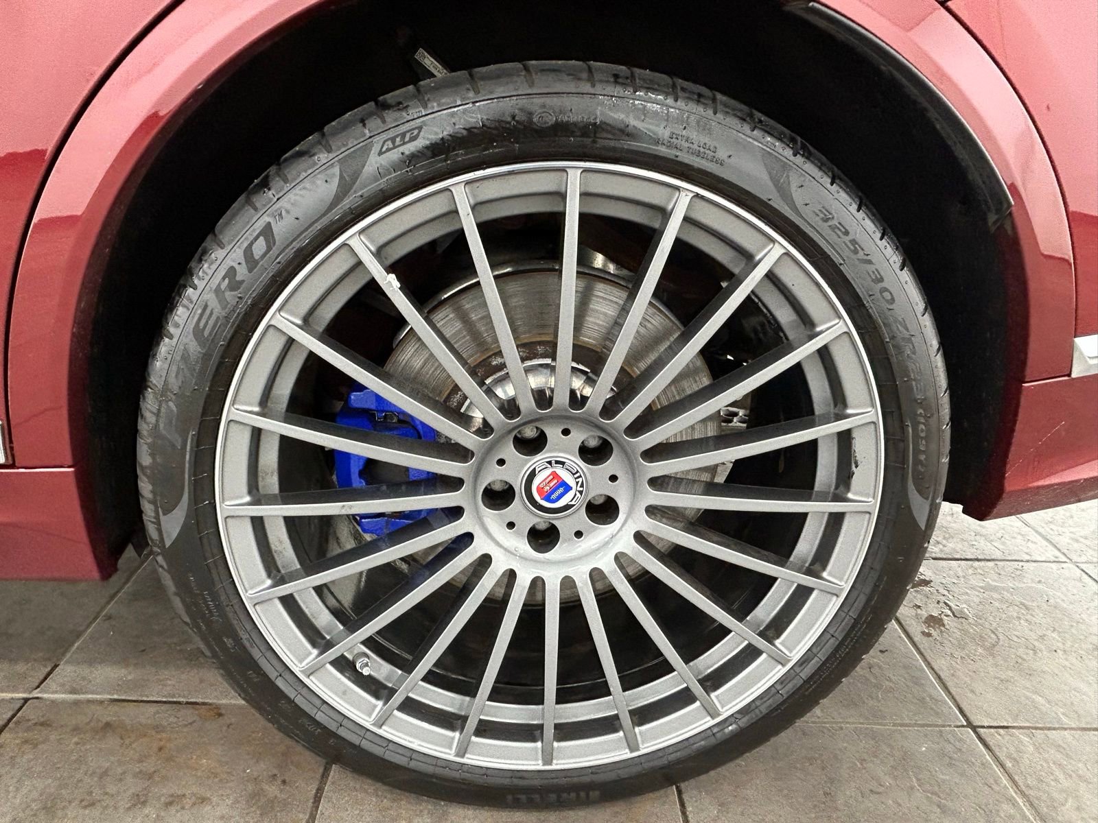Used 2022 BMW ALPINA XB7 image 39
