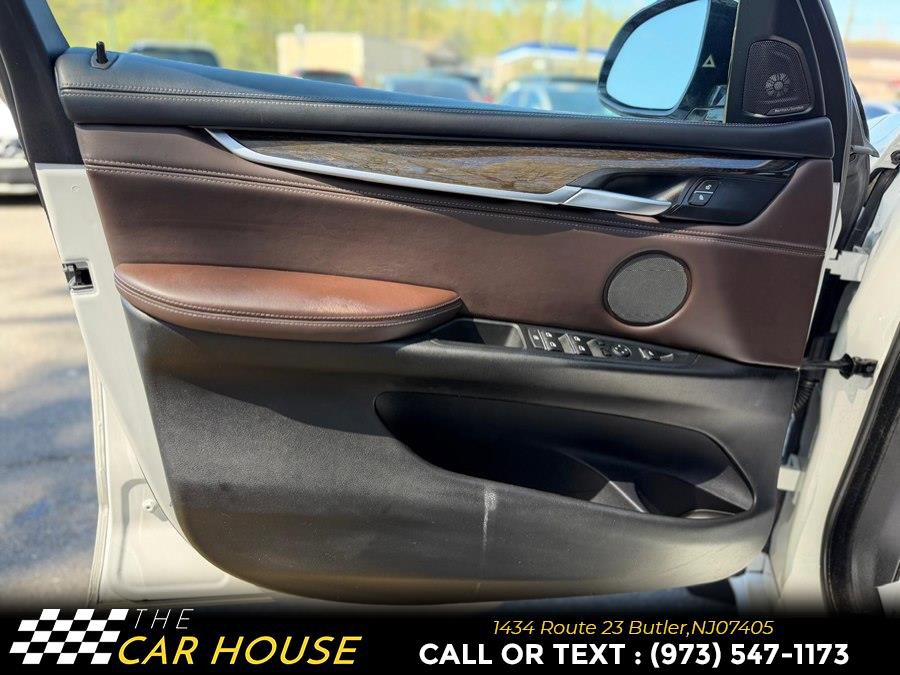Used 2015 BMW X5 xDrive50i AWD/4WD image 14