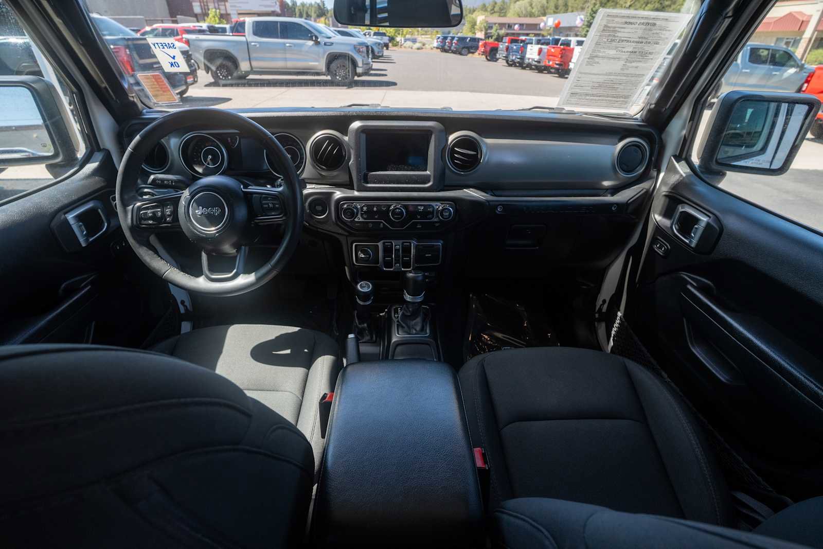 Used 2023 Jeep Wrangler Unlimited Sport AWD/4WD image 13