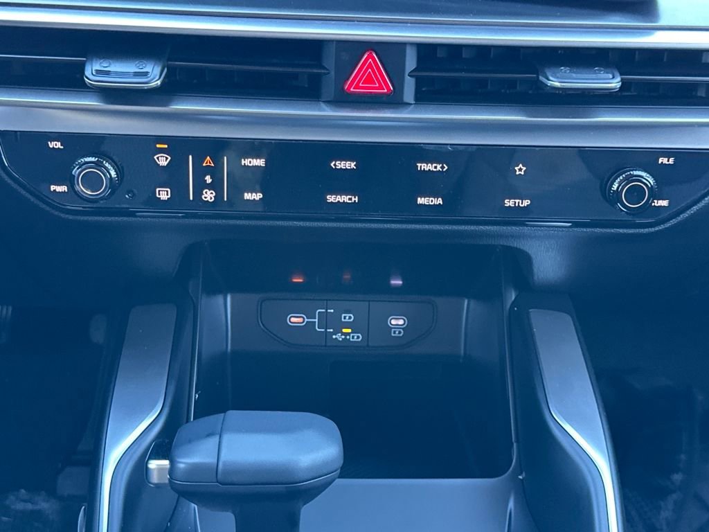 New 2026 Kia Sorento LX FWD image 21