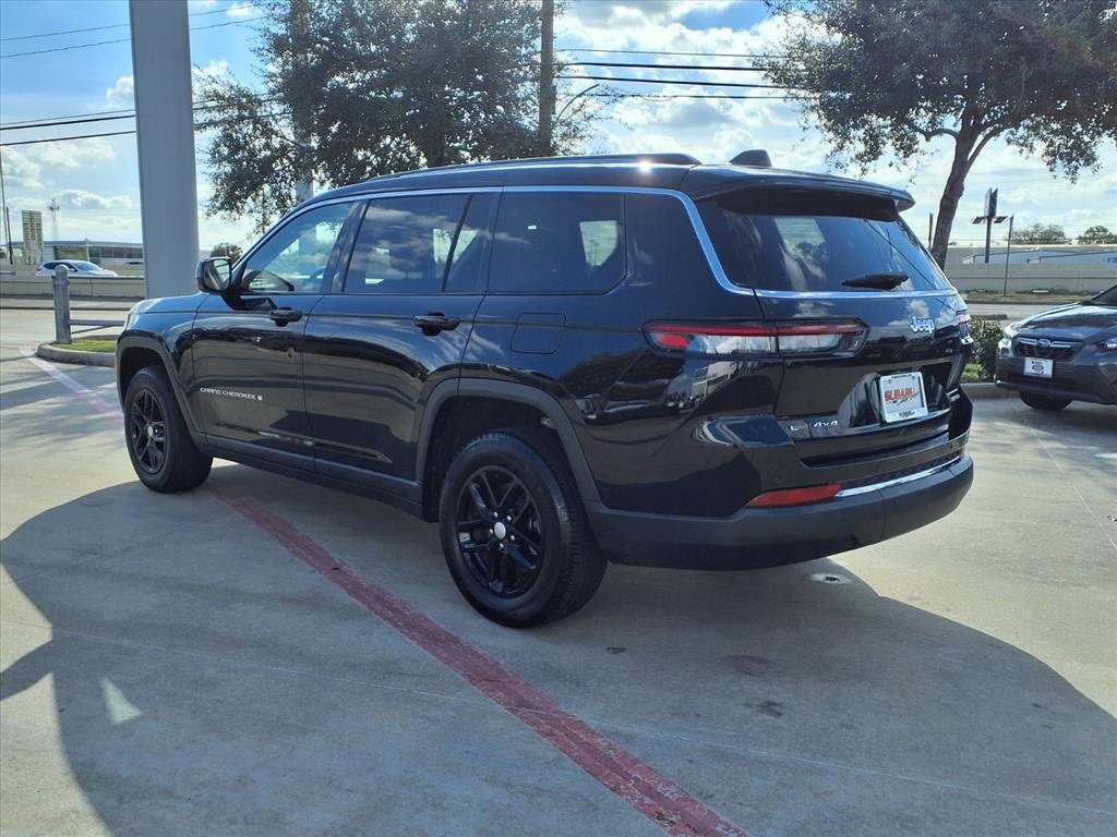 Used 2023 Jeep Grand Cherokee L Laredo w/ Luxury Tech Group I image 2