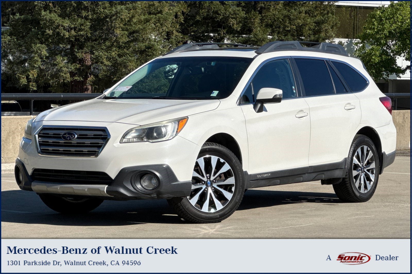 Used 2015 Subaru Outback 3.6R Limited image 1