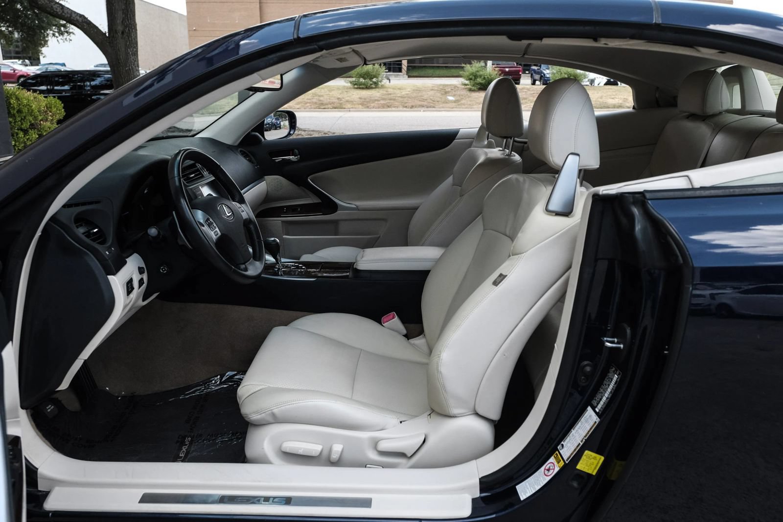 Used 2015 Lexus IS 350C w/ Navigation System Package RWD image 3