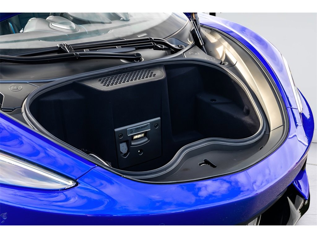 New 2025 McLaren GTS image 19