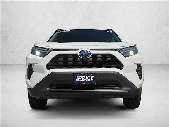Used 2023 Toyota RAV4 LE AWD/4WD image 2