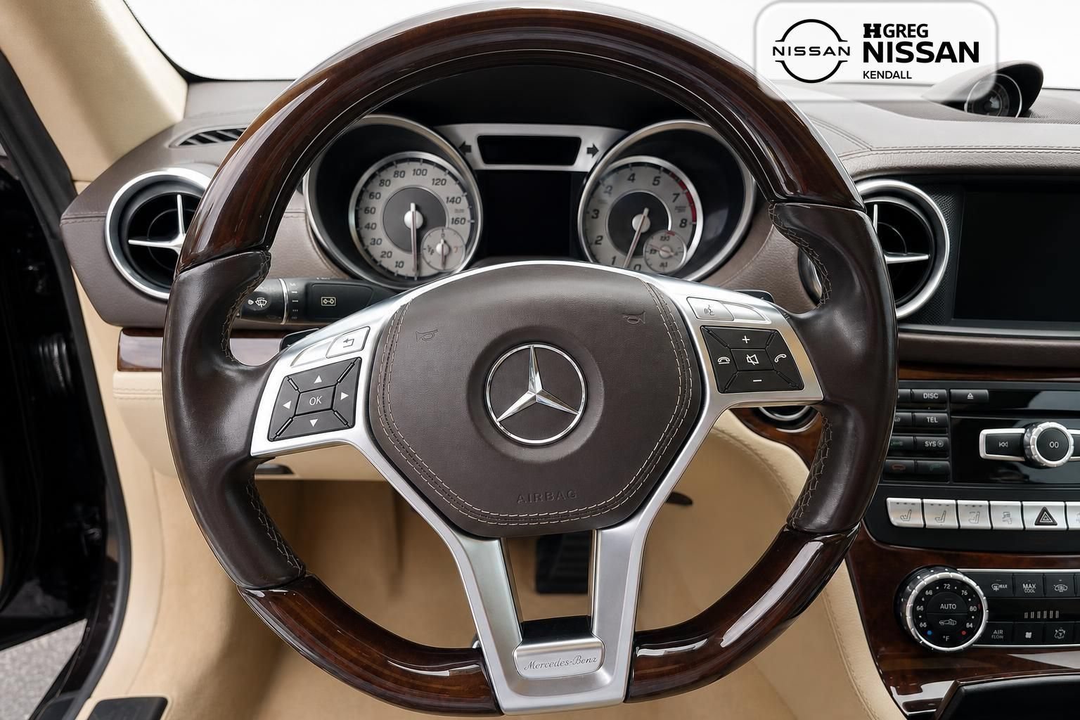 Used 2016 Mercedes-Benz SL 400 image 7