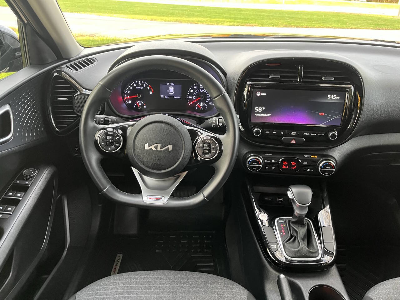 Used 2022 Kia Soul GT-Line image 11