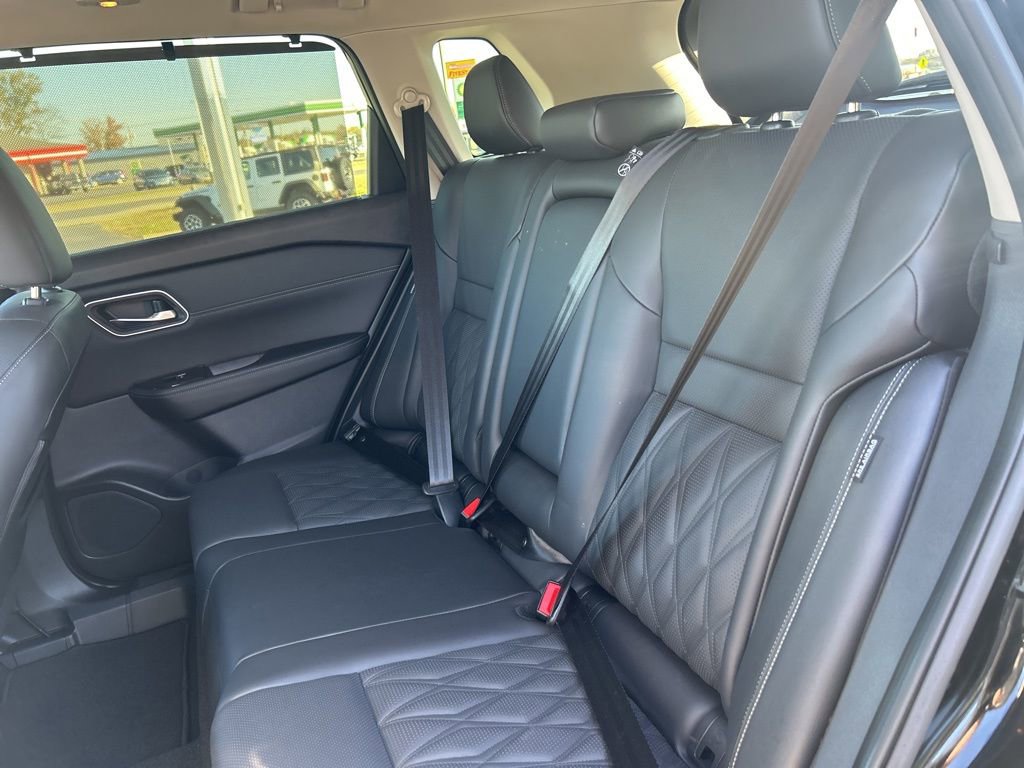 Used 2024 Nissan Rogue Platinum w/ Platinum Premium Package image 43