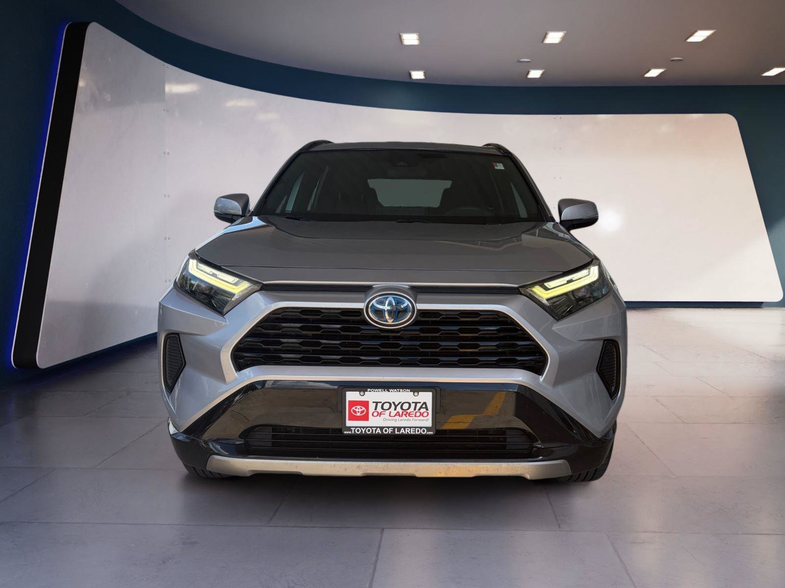 Used 2024 Toyota RAV4 SE AWD/4WD image 8