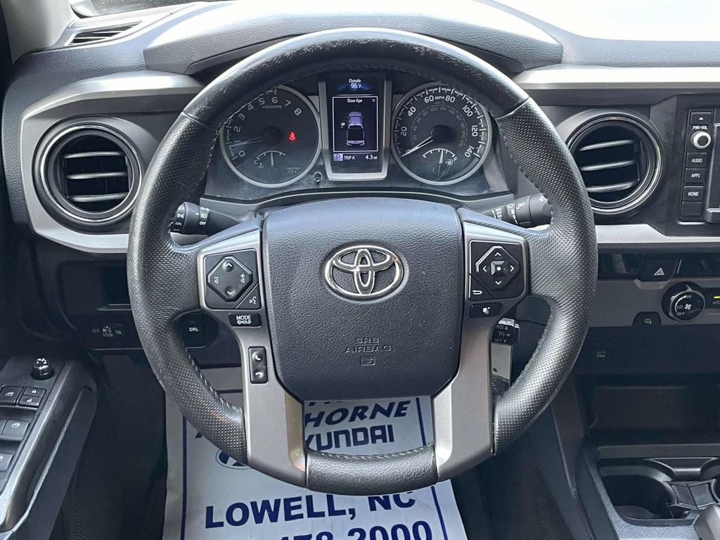 Used 2017 Toyota Tacoma SR5 w/ Tow Package RWD image 12