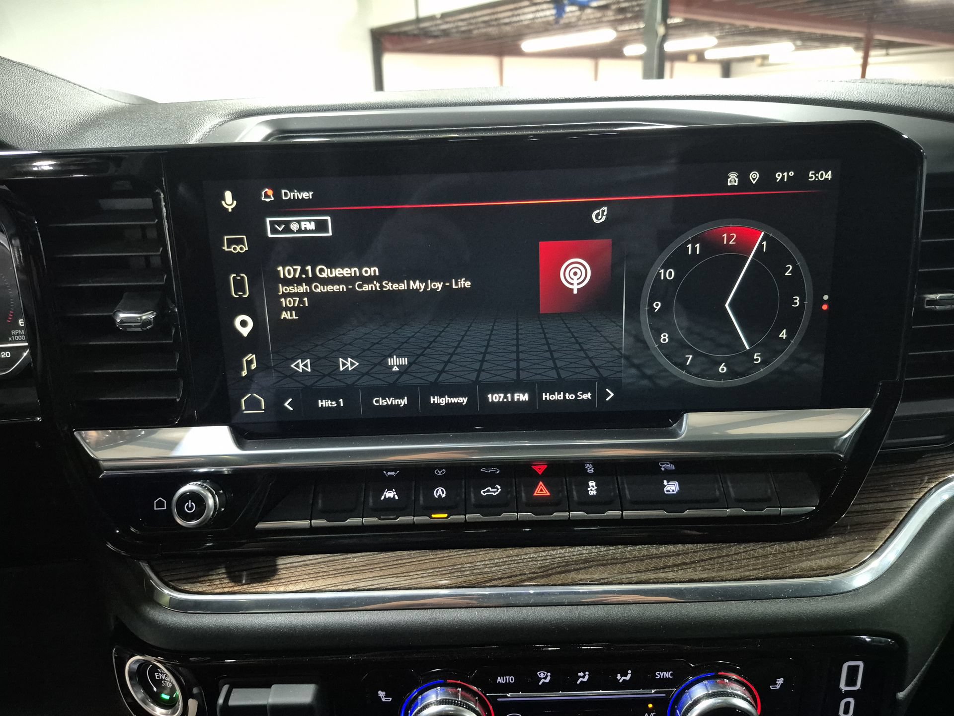 Used 2025 GMC Sierra 1500 Elevation AWD/4WD image 14