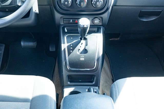 Used 2014 Jeep Compass Sport image 32