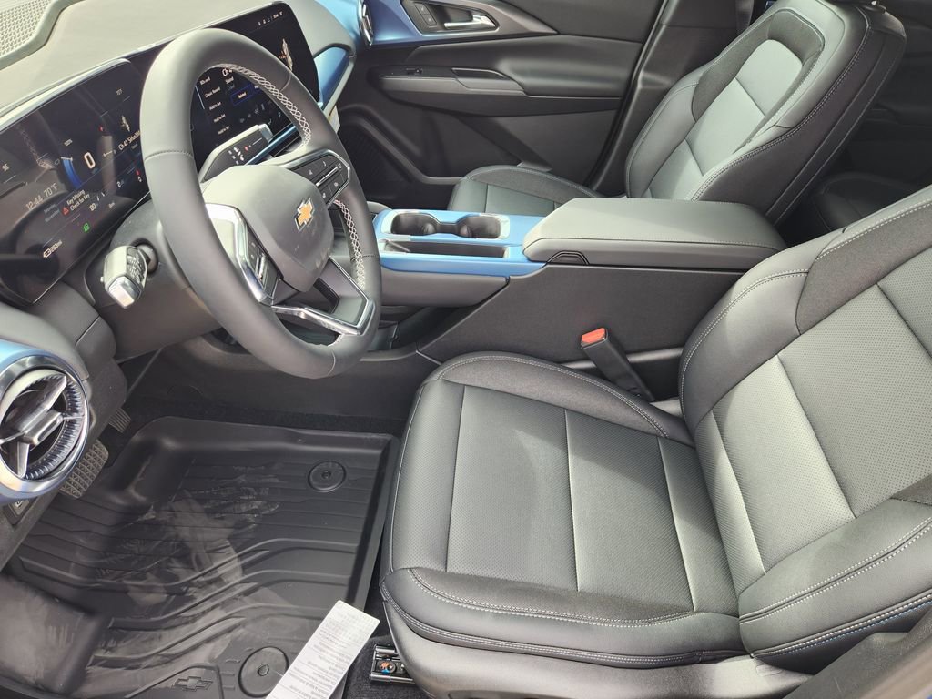 New 2026 Chevrolet Equinox EV LT image 9