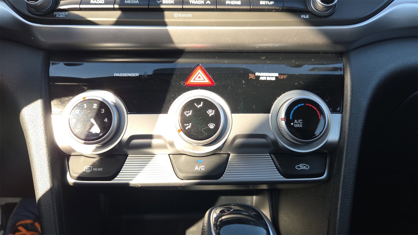 Used 2019 Hyundai Elantra SE w/ Cargo Package image 27