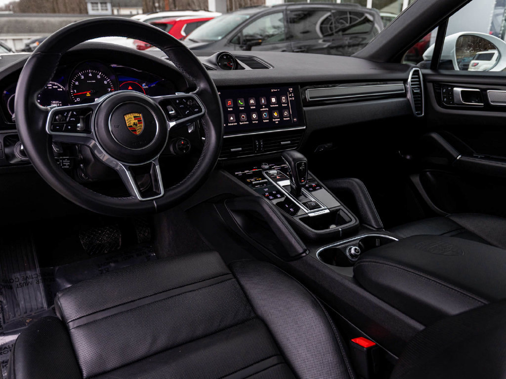 Used 2023 Porsche Cayenne Platinum Edition AWD/4WD image 17