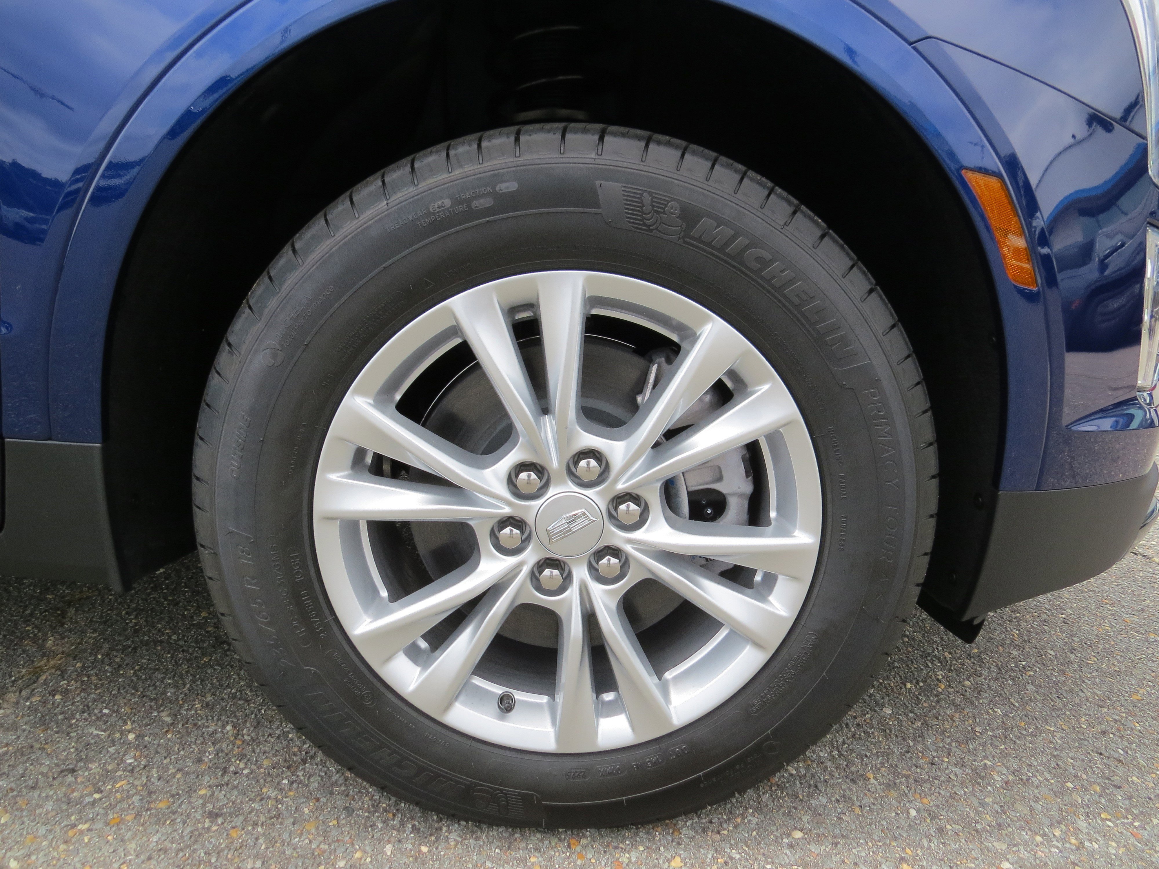 New 2025 Cadillac XT5 Luxury w/ LPO, Floor Liner Package image 10