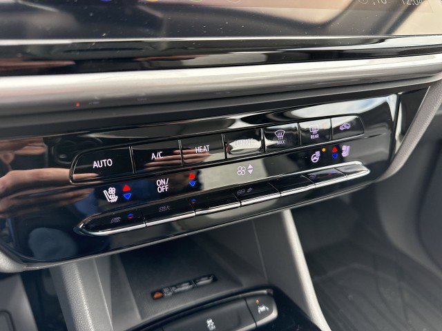 Certified 2023 Chevrolet Bolt EUV Premier image 16