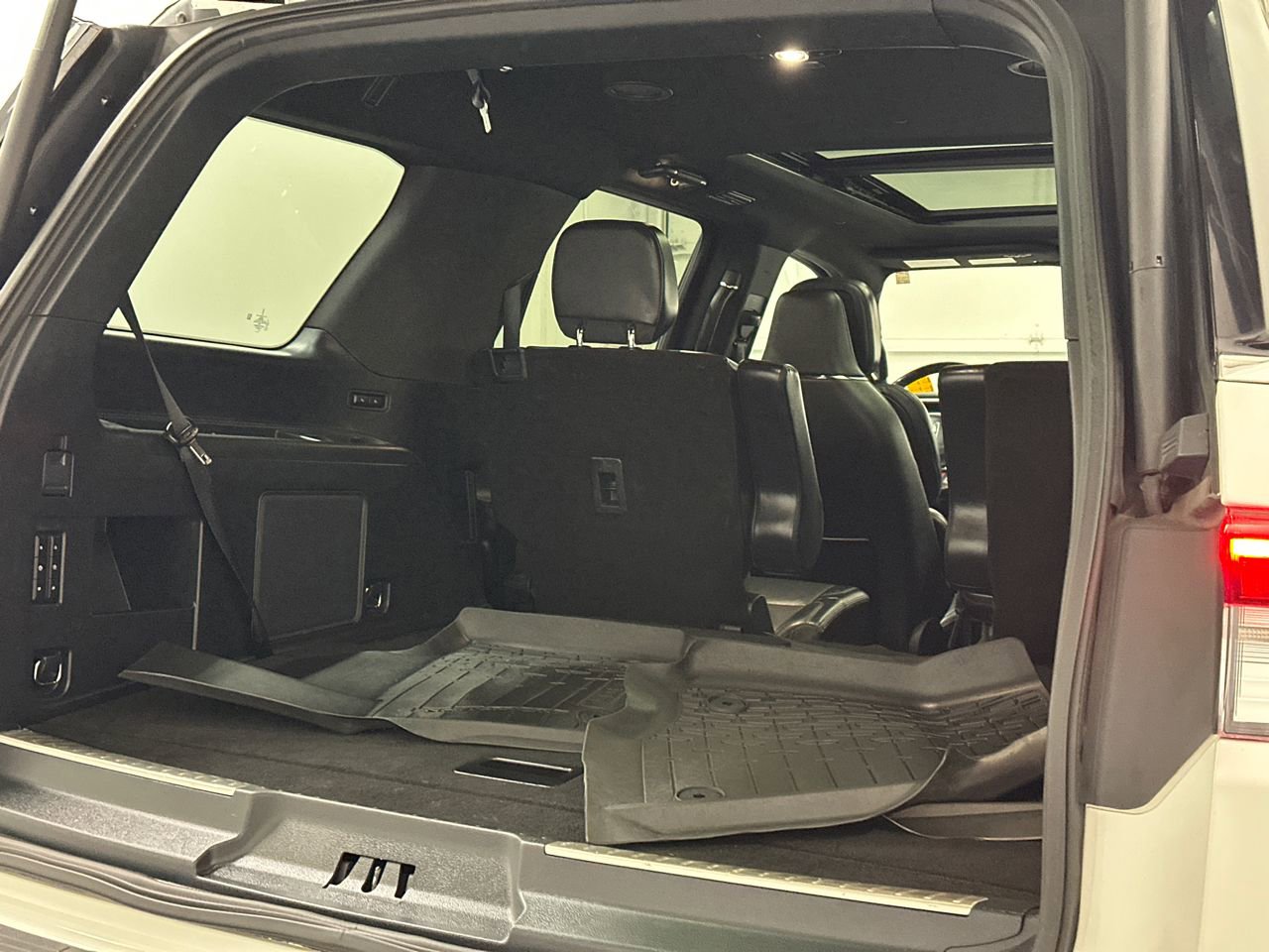 Certified 2022 Lincoln Navigator Reserve image 8