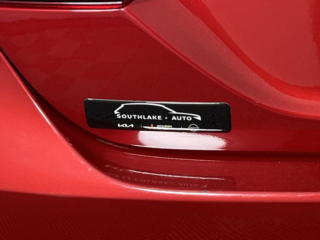 Used 2024 Toyota Camry SE FWD image 25