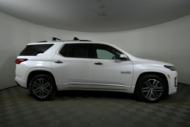 Used 2023 Chevrolet Traverse High Country w/ LPO, Floor Liner Package image 15