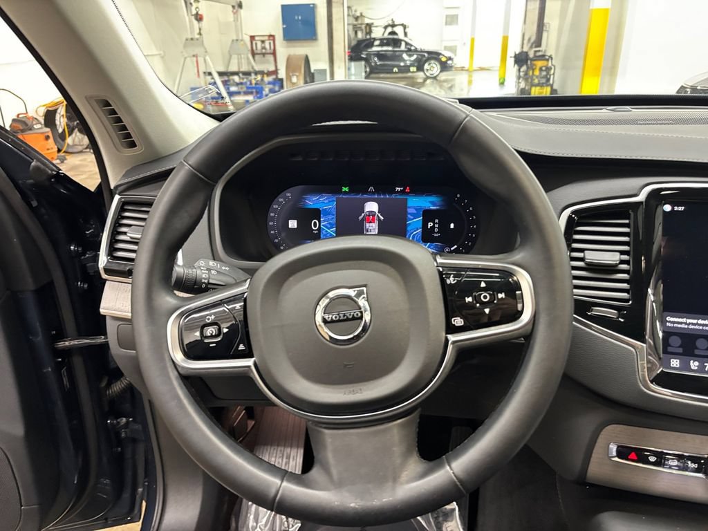 Certified 2025 Volvo XC90 B6 Ultra w/ Protection Package Premier AWD/4WD image 22