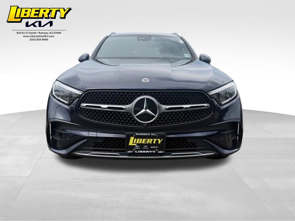 Used 2024 Mercedes-Benz GLC 300 4MATIC image 2