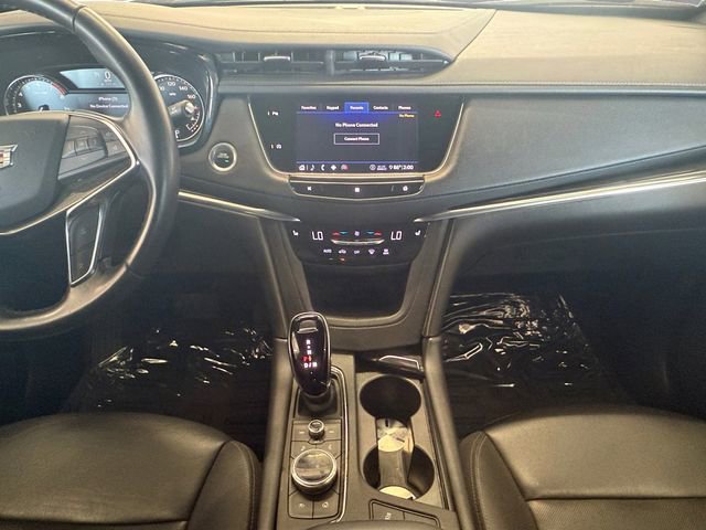 Used 2020 Cadillac XT5 Premium Luxury FWD image 3