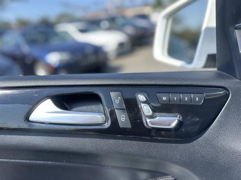 Used 2017 Mercedes-Benz GLS 550 4MATIC image 10