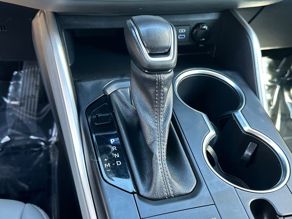 Used 2022 Toyota Highlander XLE image 31