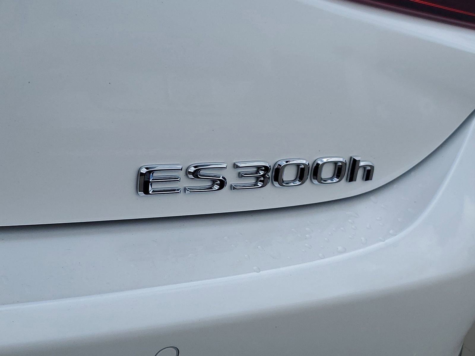 Used 2025 Lexus ES 300h w/ Premium Package FWD image 6