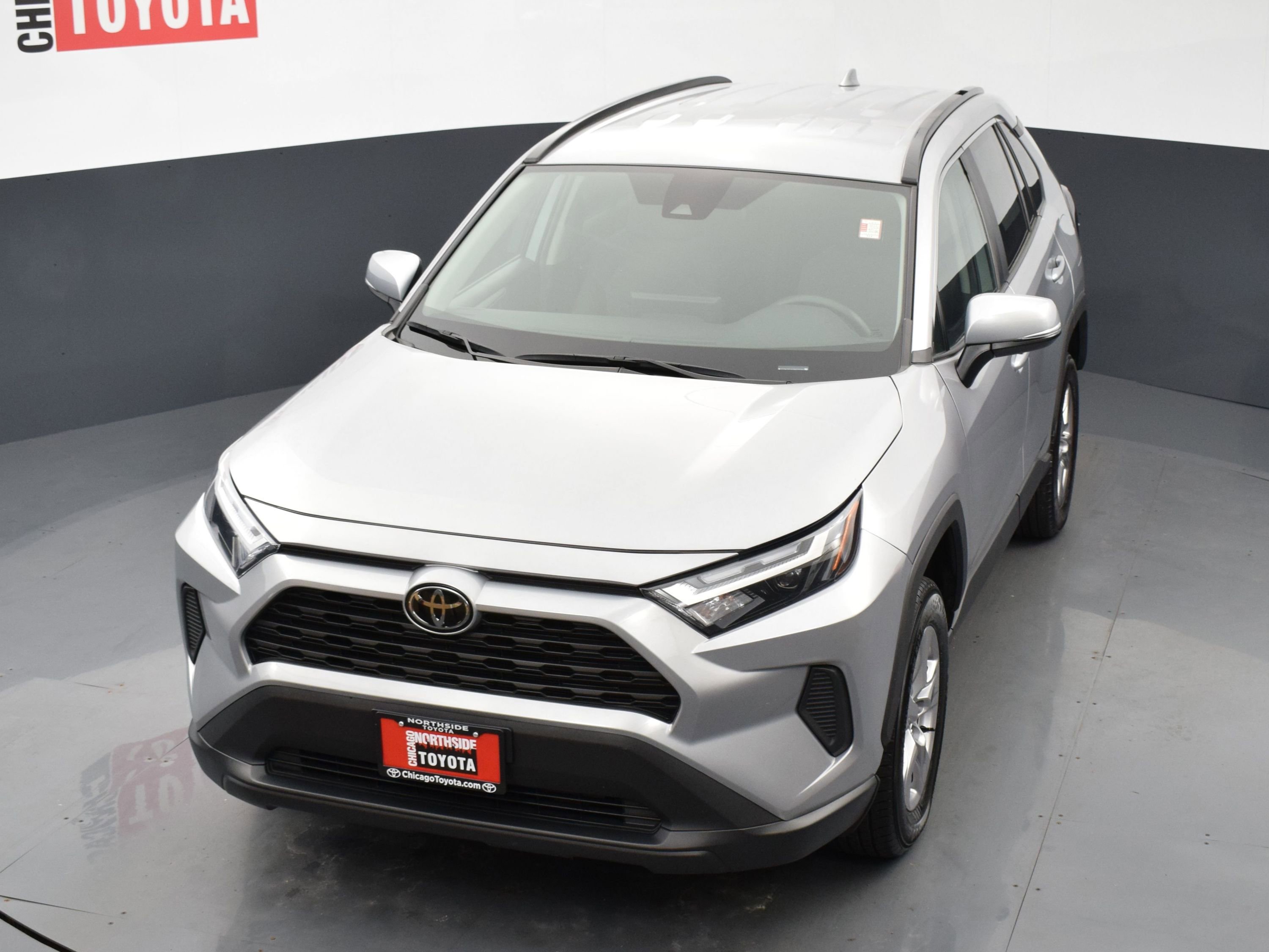Used 2025 Toyota RAV4 XLE FWD image 22