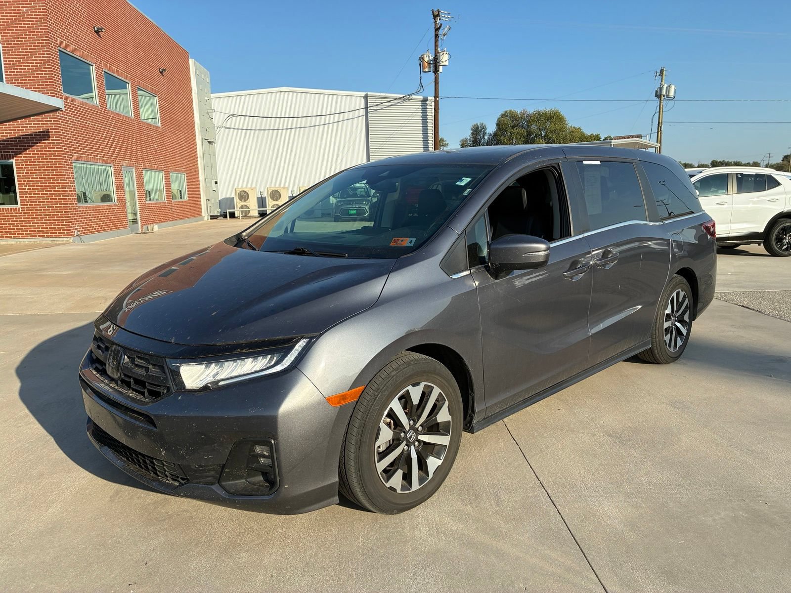Used 2025 Honda Odyssey EX-L image 1