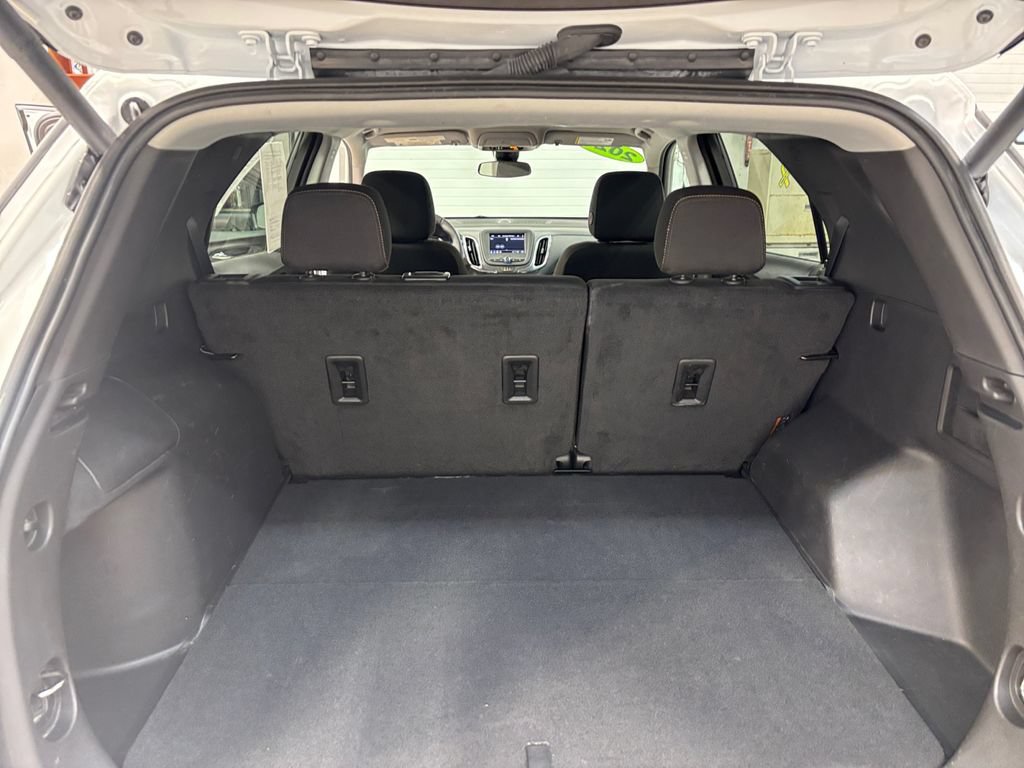 Used 2024 Chevrolet Equinox LT w/ LPO, Floor Liner Package AWD/4WD image 28