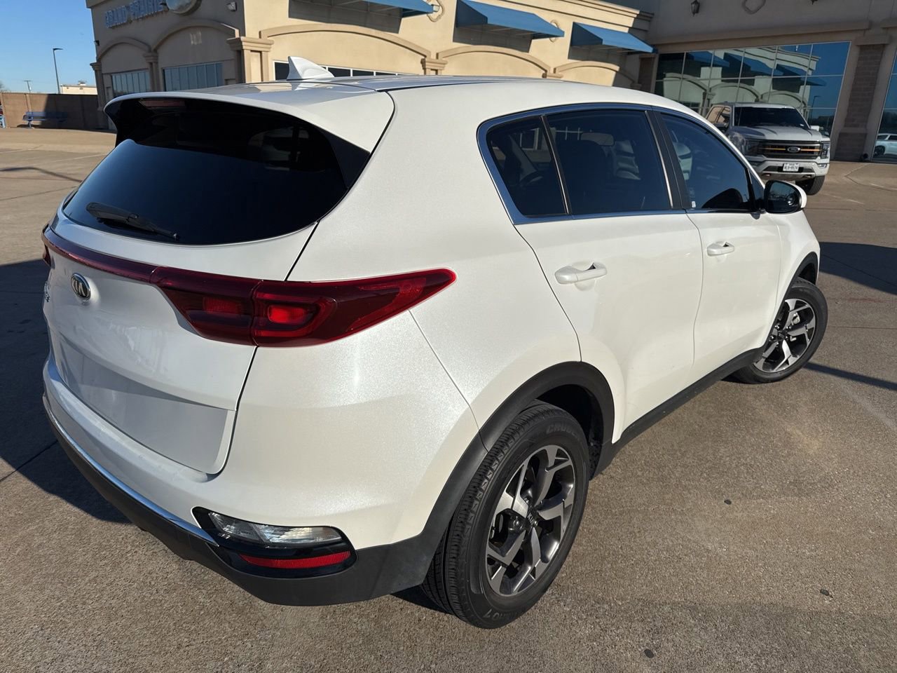 Used 2022 Kia Sportage LX image 10