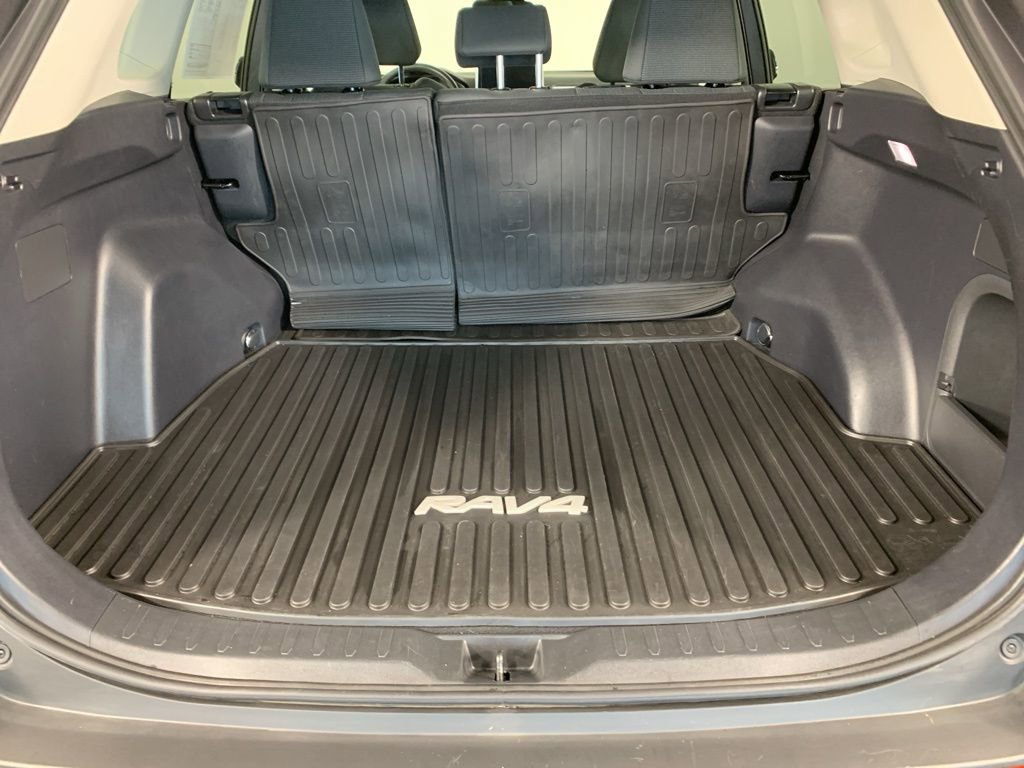 Used 2024 Toyota RAV4 LE image 13