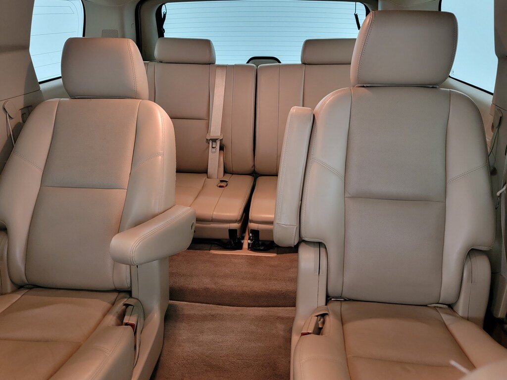 Used 2014 GMC Yukon SLT w/ SLT Chrome Package AWD/4WD image 13