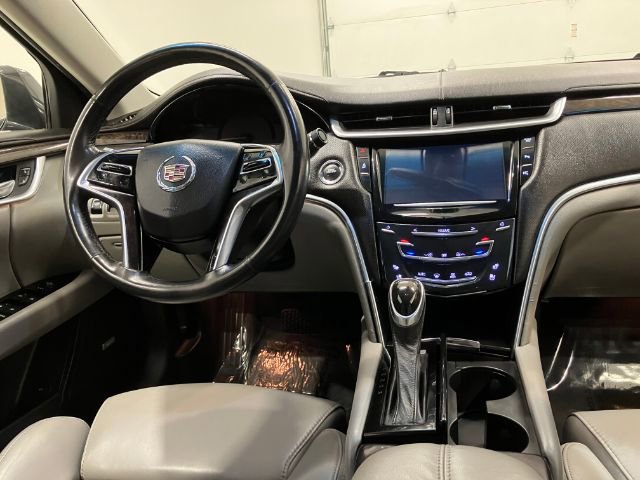Used 2014 Cadillac XTS Luxury image 36