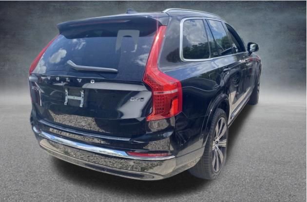 Used 2023 Volvo XC90 B6 Ultimate w/ Protection Package Premier AWD/4WD image 4